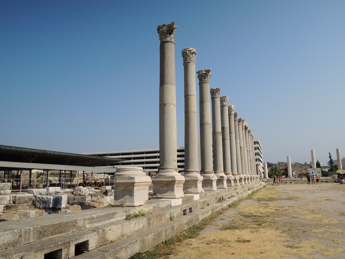 İzmir Smyrna Agorası'nın Roma dönemi kalıntıları