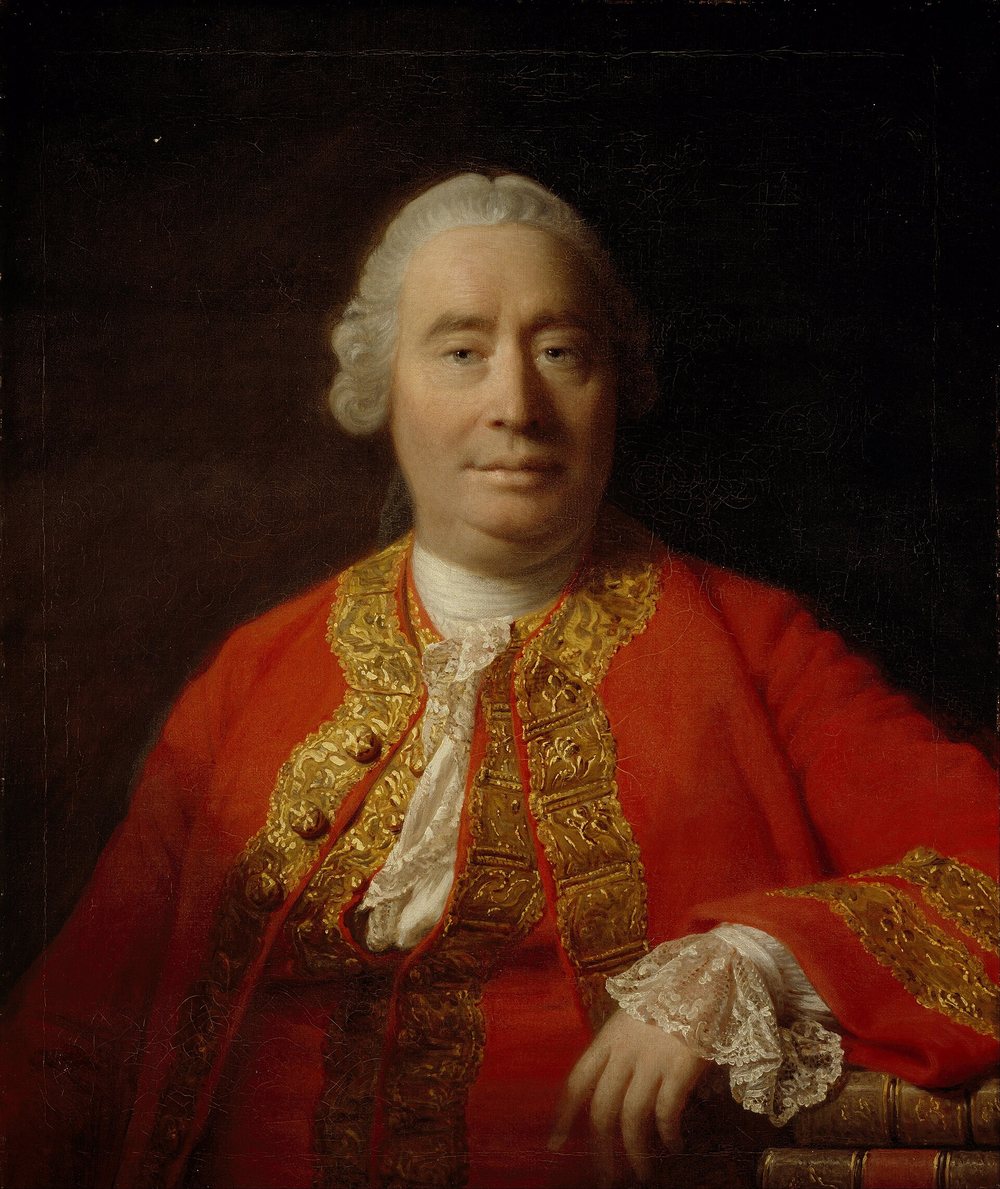 Allan Ramsay'in yaptığı yağlı boya portrede kırmızı ceketli, beyaz yakalı, hafif gülümseyen David Hume